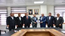 İKNEVDER Yönetiminden Belediye Başkanı Rasim Arı’ya Ziyaret