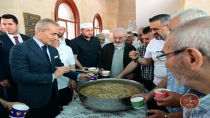 Vali Hüseyin Kök, Vatandaşlara Aşure İkram Etti