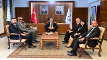 TÜRK EĞİTİM SEN HEYETİ VALİ HÜSEYİN KÖK’E HAYIRLI OLSUN ZİYARETİNDE BULUNDU.