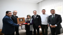 Vali hüseyin kök ve bakan uraloğlu’ndan şehit ailesine ziyaret